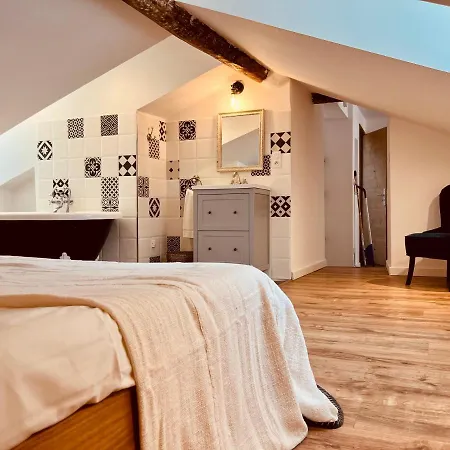Pepites Bastiaises Vatta Roof Jacuzzi Vue Vieux Port Bastia (Corsica)