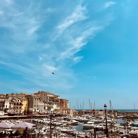 Pepites Bastiaises Vatta Roof Jacuzzi Vue Vieux Port