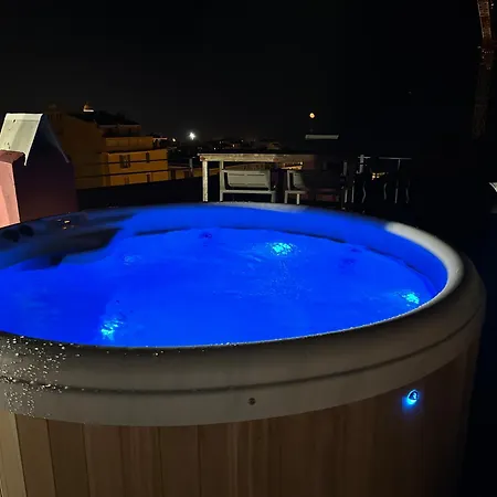Pepites Bastiaises Vatta Roof Jacuzzi Vue Vieux Port Bastia (Corsica)