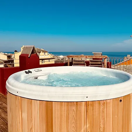 Pepites Bastiaises Vatta Roof Jacuzzi Vue Vieux Port Bastia (Corsica)