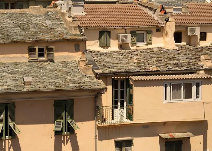 Vatta Centre Avec Roof Bain A Remous Et Vue Panoramique باستيا